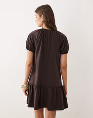 puff sleeve mini dress with gathering details in chocolate