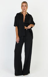 Robyn Shirt - Button Front Short Sleeve Shirt in Black