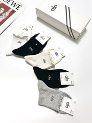MID-CALF SOCKS 436641 (1 BOX)