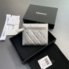 CC 82288 Classic Flap Wallet Sliver Sheepskin Polished Silver 229886
