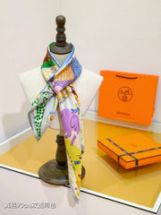 HM 26ss Amazon Scarf 90 Green Blue Colorful Twill Silk 130287