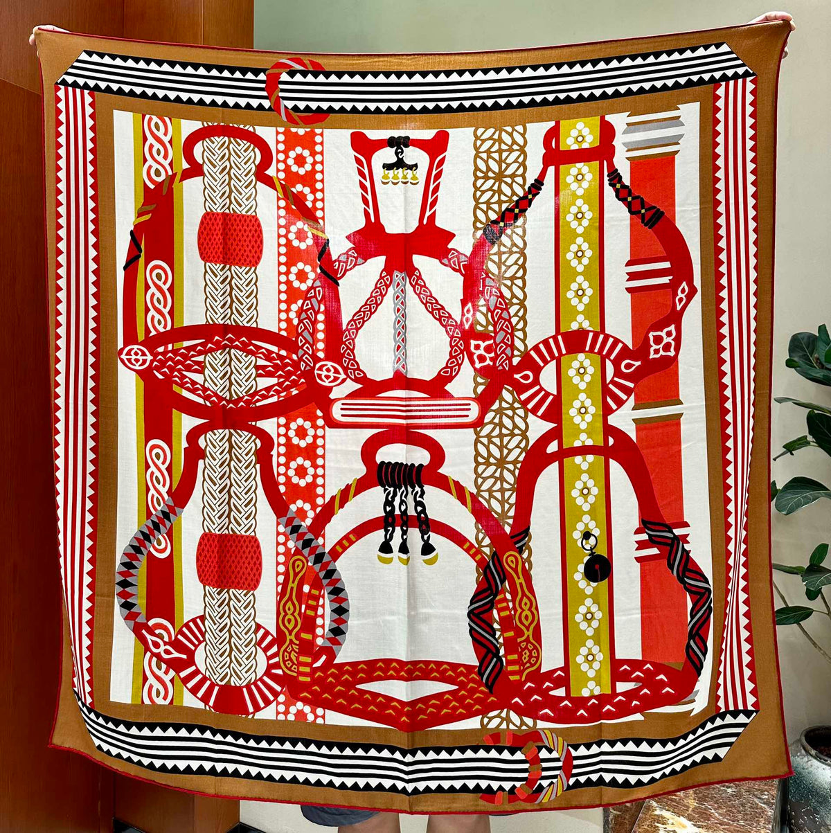 Fantaisie d'Etriers Shawl 140 CM Red Colorful Silk